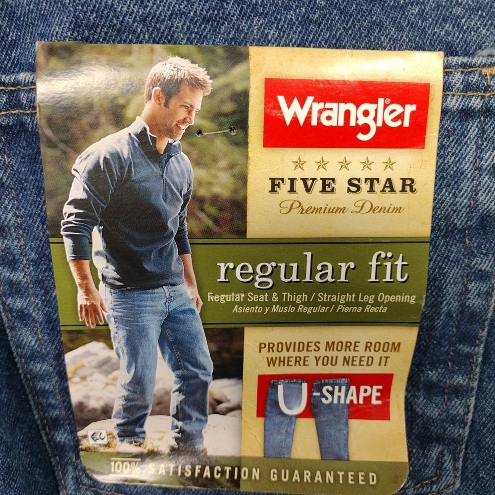 NWT Wrangler Five Star Jeans Regular Fit Men's 42 x 32 Straight Leg Medium Wash